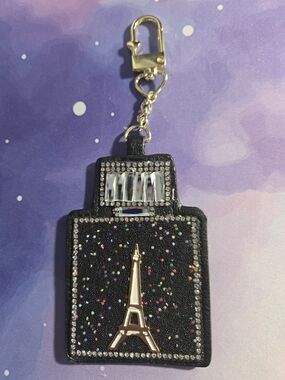 Betsey Johnson Sparkly Eiffel Tower Bag/Keychain HTF